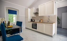 Studio Apartment Jemi