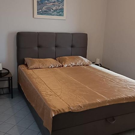 Studio Apartment Jemi Pula Zewnętrze zdjęcie