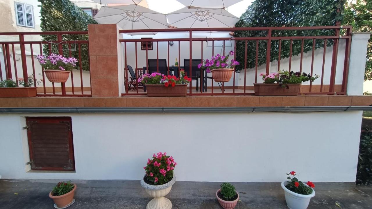 Studio Apartment Jemi Pula Zewnętrze zdjęcie