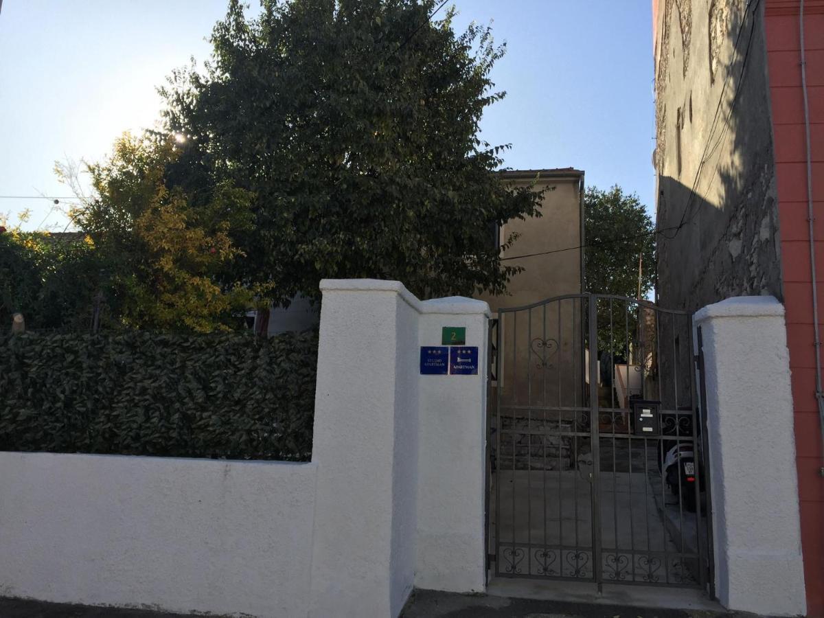 Studio Apartment Jemi Pula Zewnętrze zdjęcie